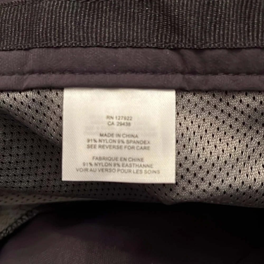 Mountain Khakis shorts,‎ size 42, NWT